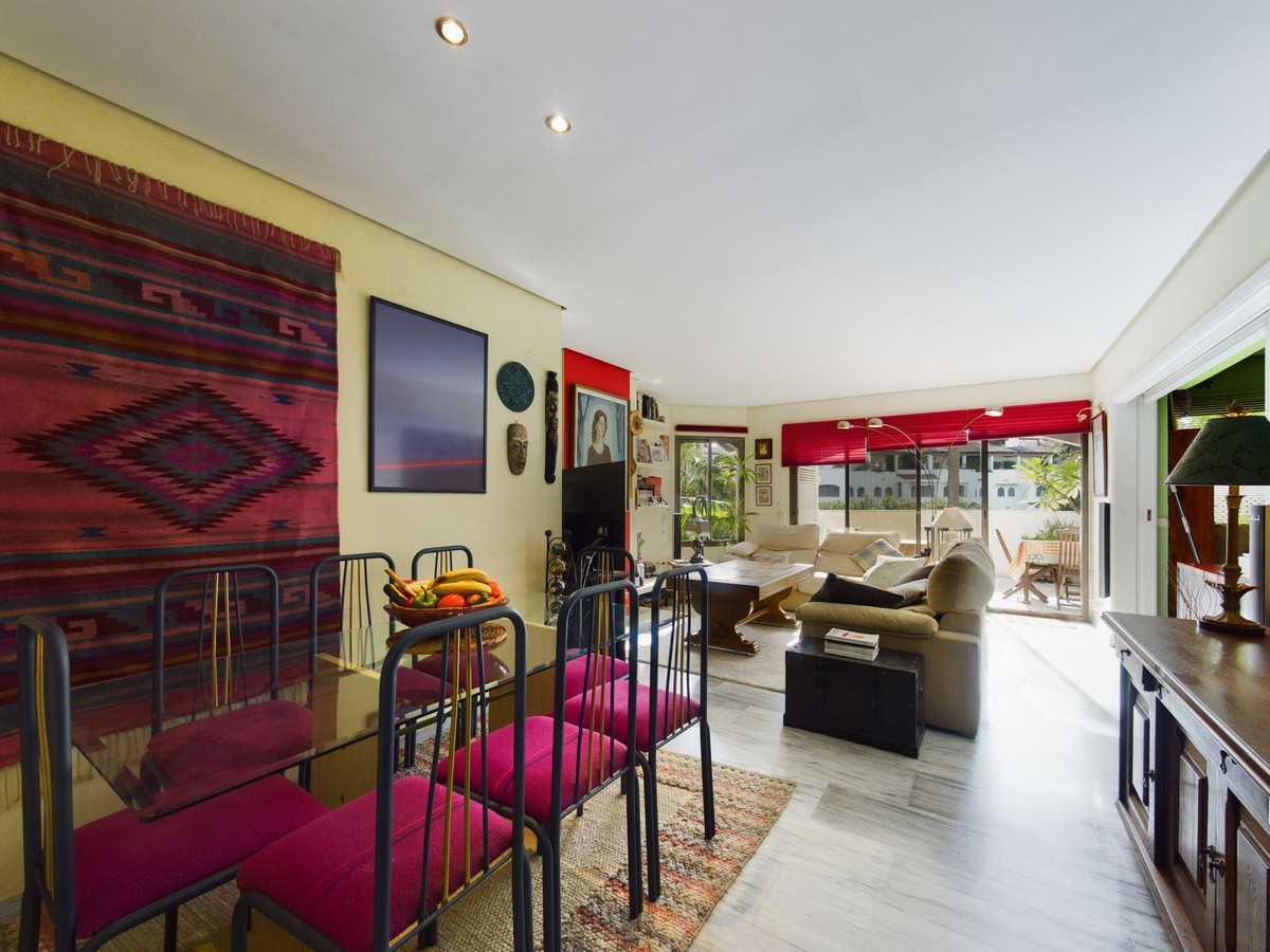 Appartement te koop in Elviria | 3 slaapkamers H4164577