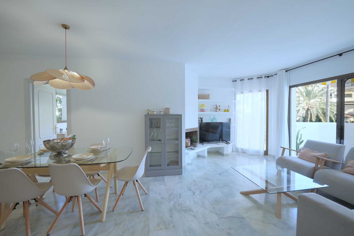 Tussenverdieping Appartement in Elviria-11