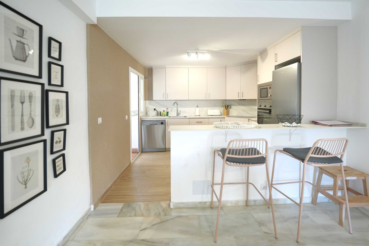 Tussenverdieping Appartement in Elviria-12