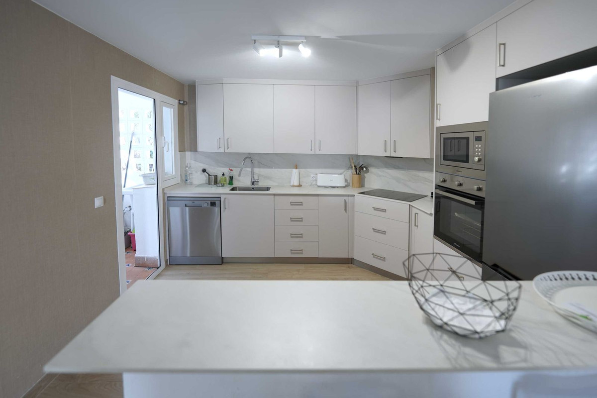 Tussenverdieping Appartement in Elviria-14