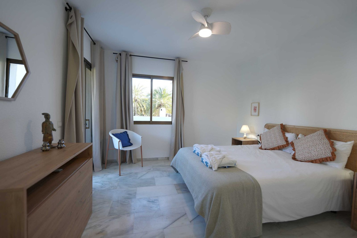 Tussenverdieping Appartement in Elviria-16