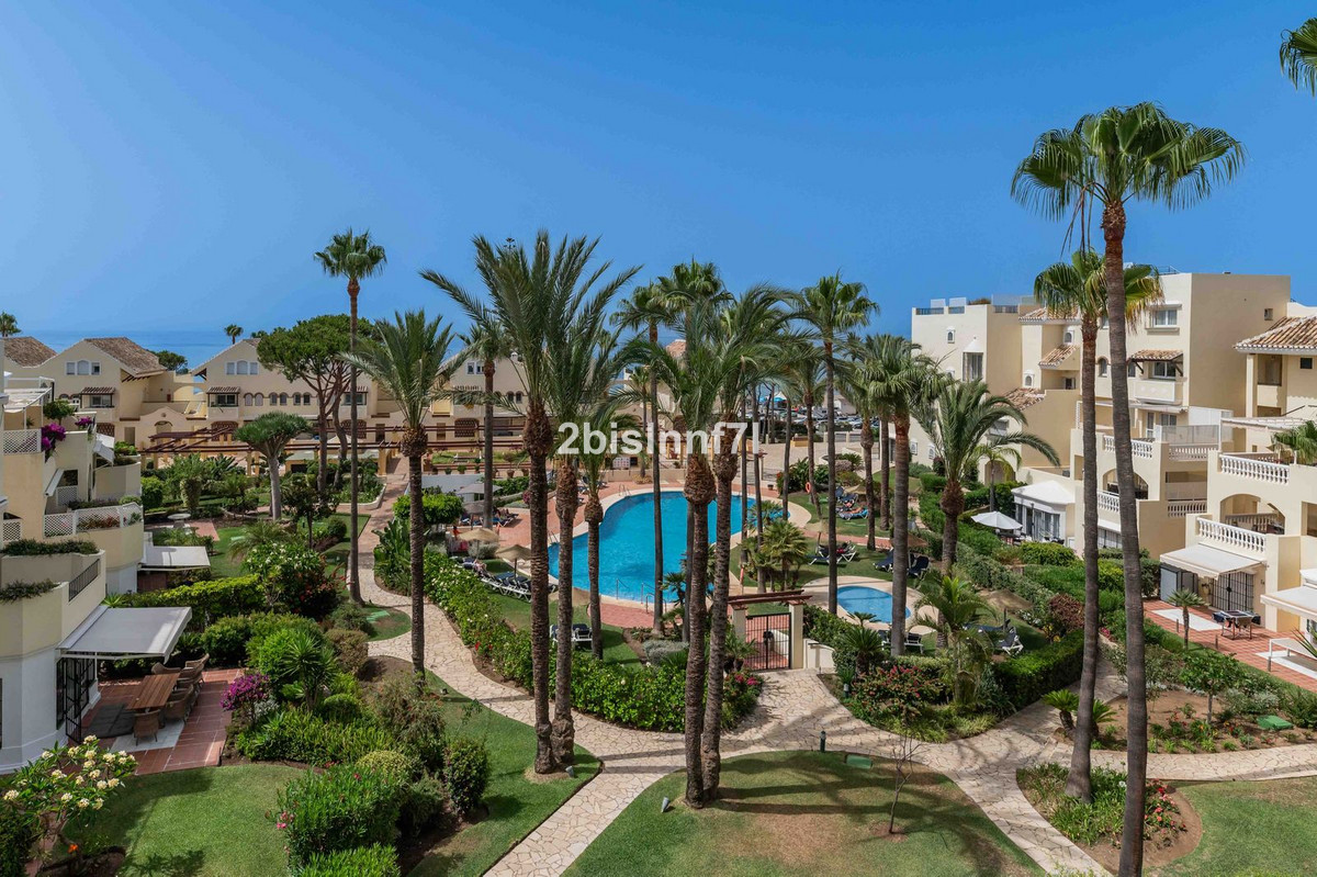 Penthouse Duplex in Elviria-28