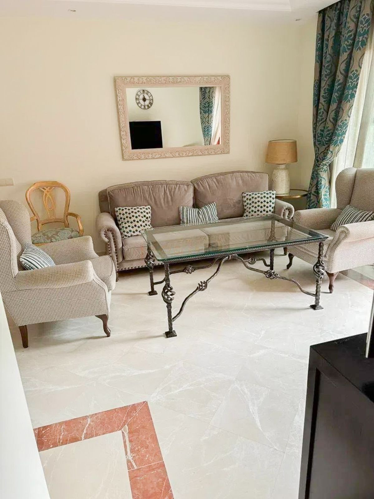 Appartement te koop in Elviria | 3 slaapkamers H4849144