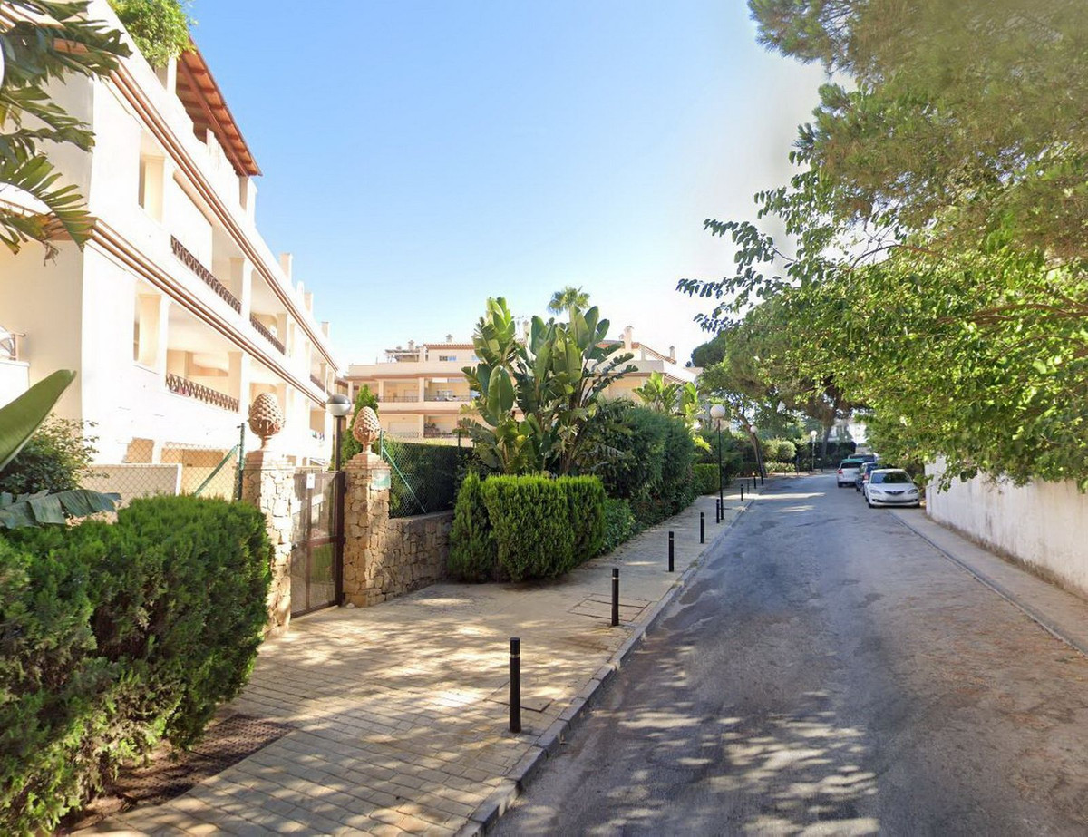 Begane grond appartement in Elviria-16