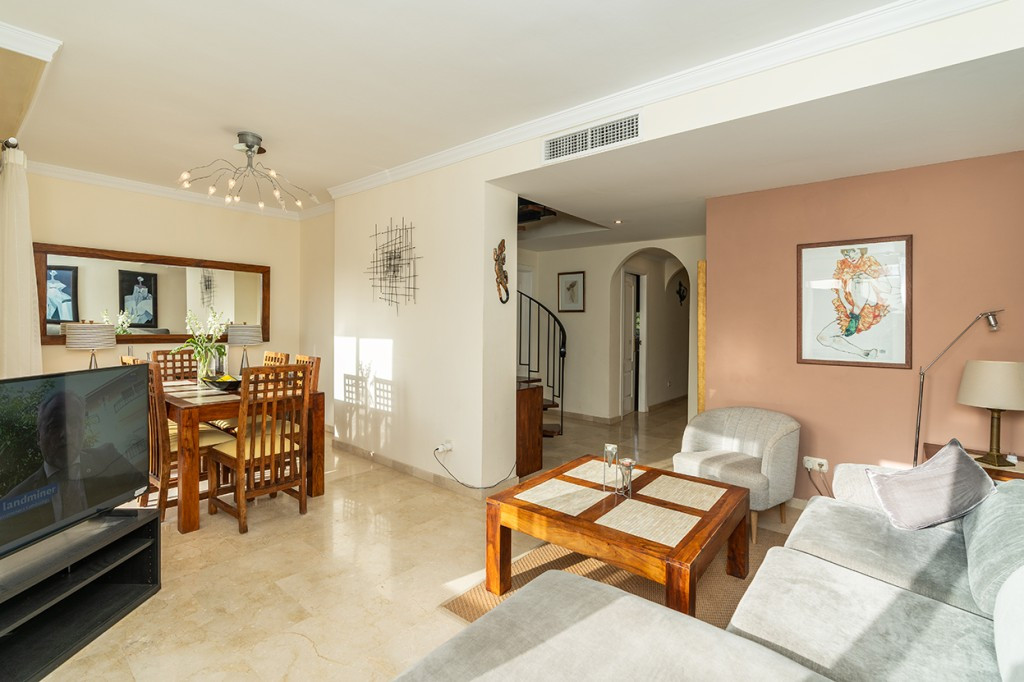 Penthouse Duplex te koop in Elviria | 2 slaapkamers H4892365