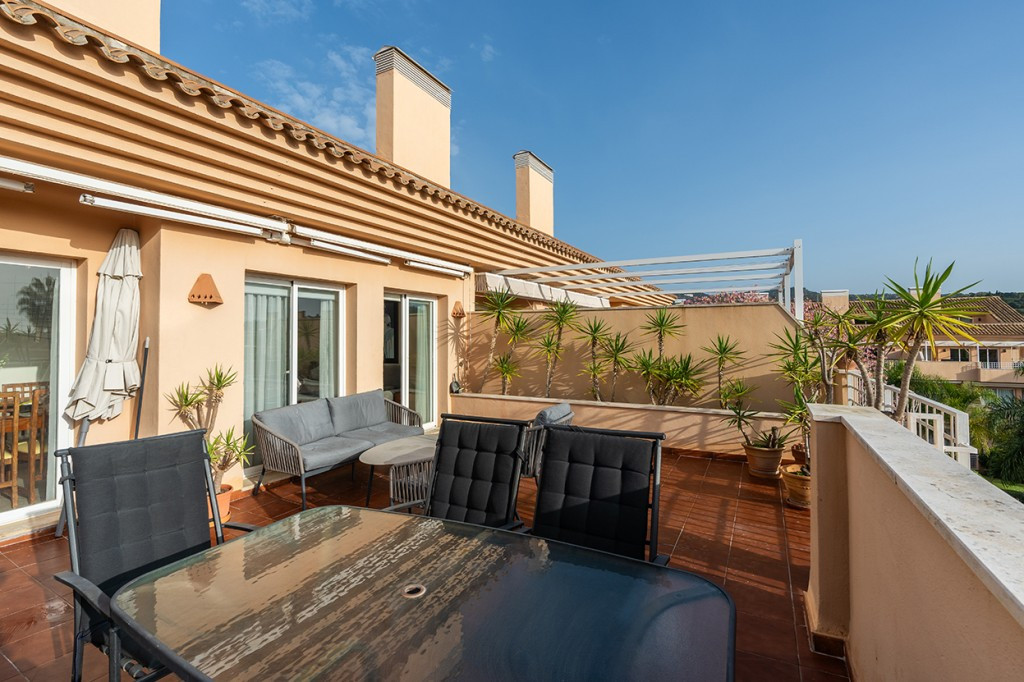 Penthouse Duplex te koop in Elviria | 2 slaapkamers H4892365