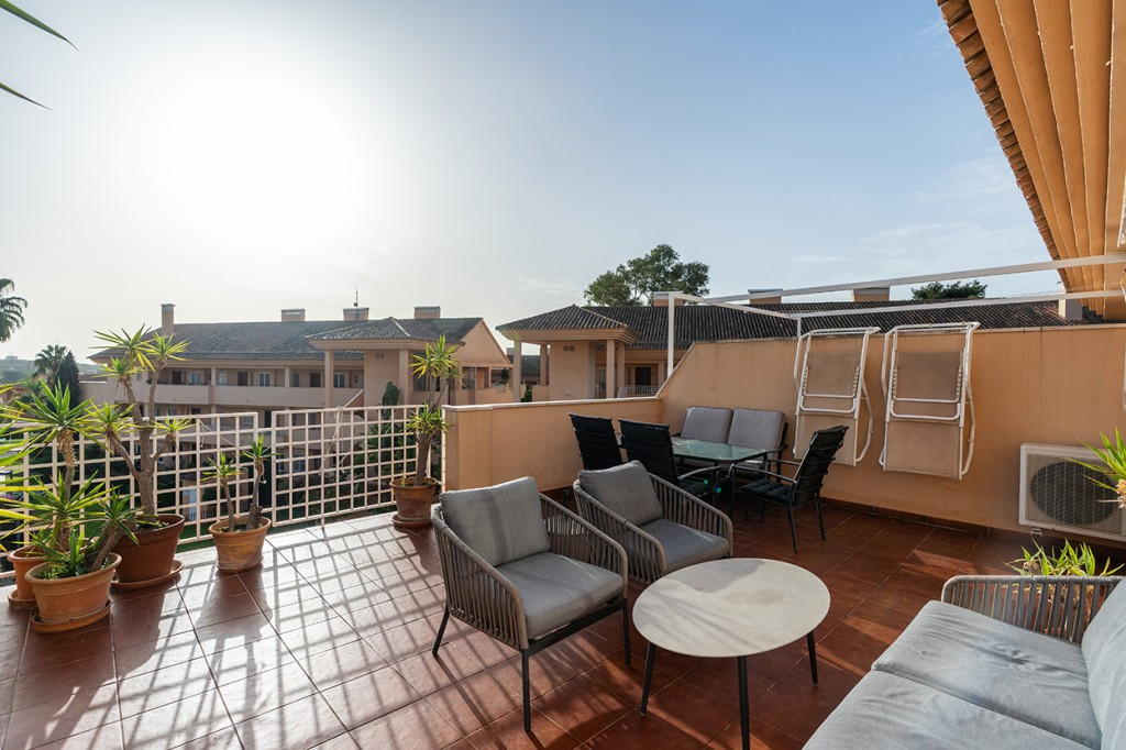 Penthouse Duplex te koop in Elviria | 2 slaapkamers H4892365