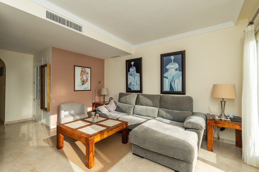 Penthouse Duplex te koop in Elviria | 2 slaapkamers H4892365