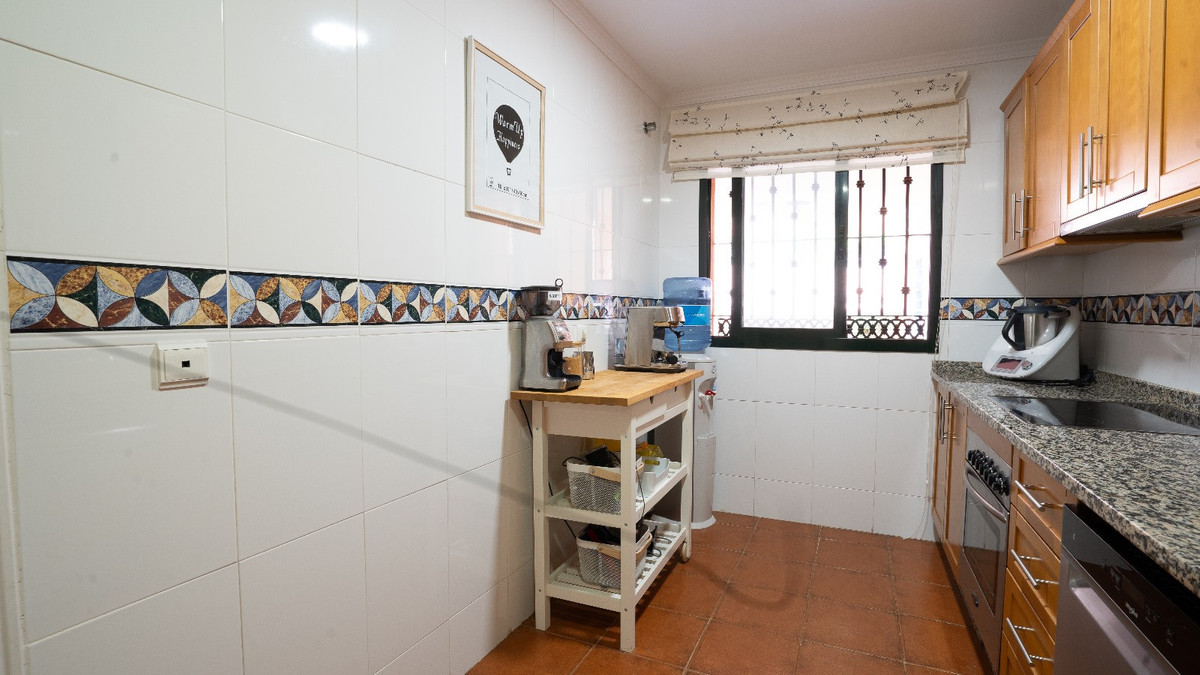 Tussenverdieping Appartement in Elviria-26