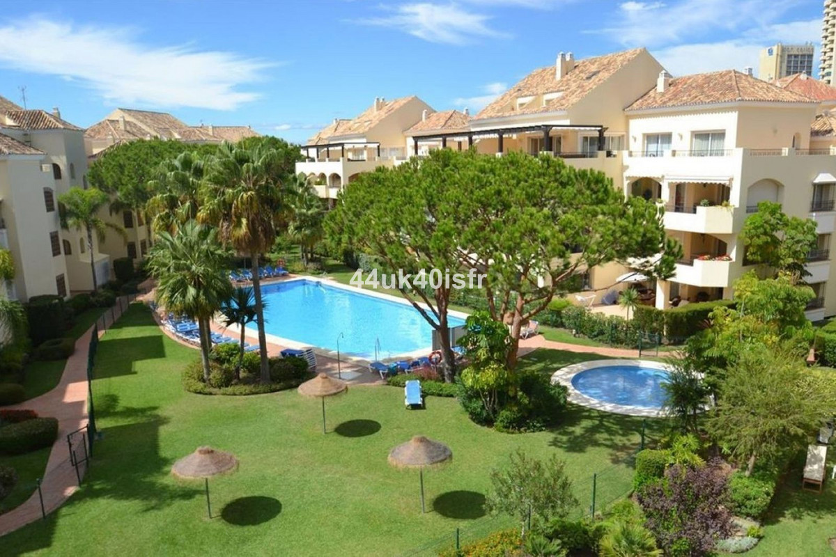 Tussenverdieping Appartement in Elviria-22