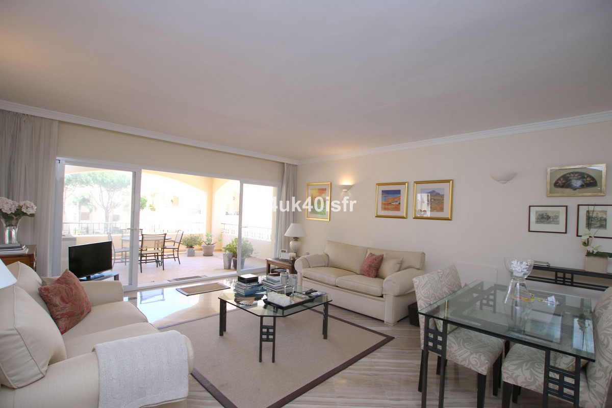 Tussenverdieping Appartement in Elviria-9