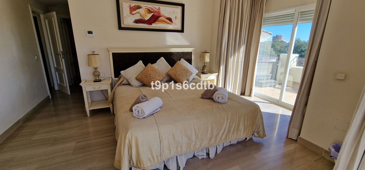 Penthouse in Elviria-15