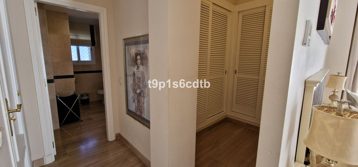 Penthouse in Elviria-17