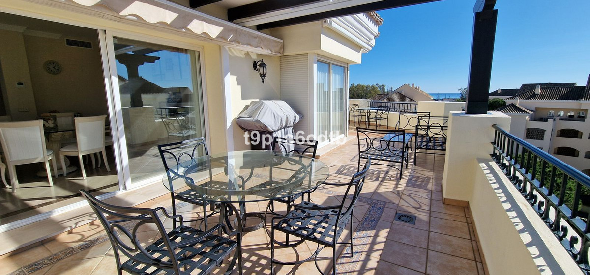 Penthouse in Elviria-2