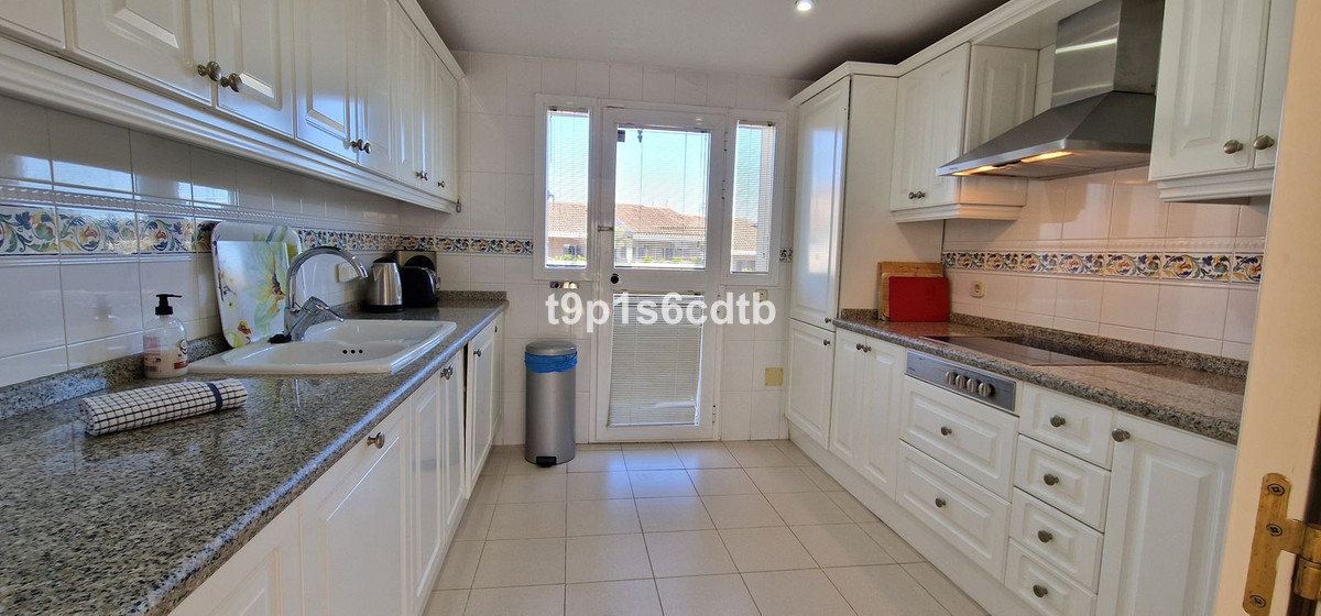 Penthouse in Elviria-33