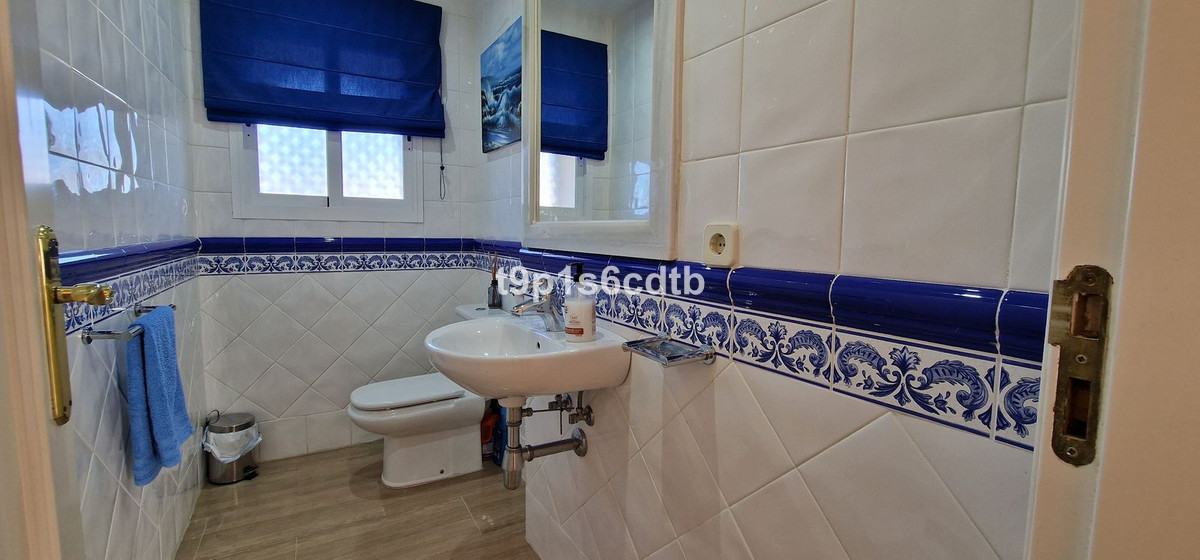 Penthouse in Elviria-35