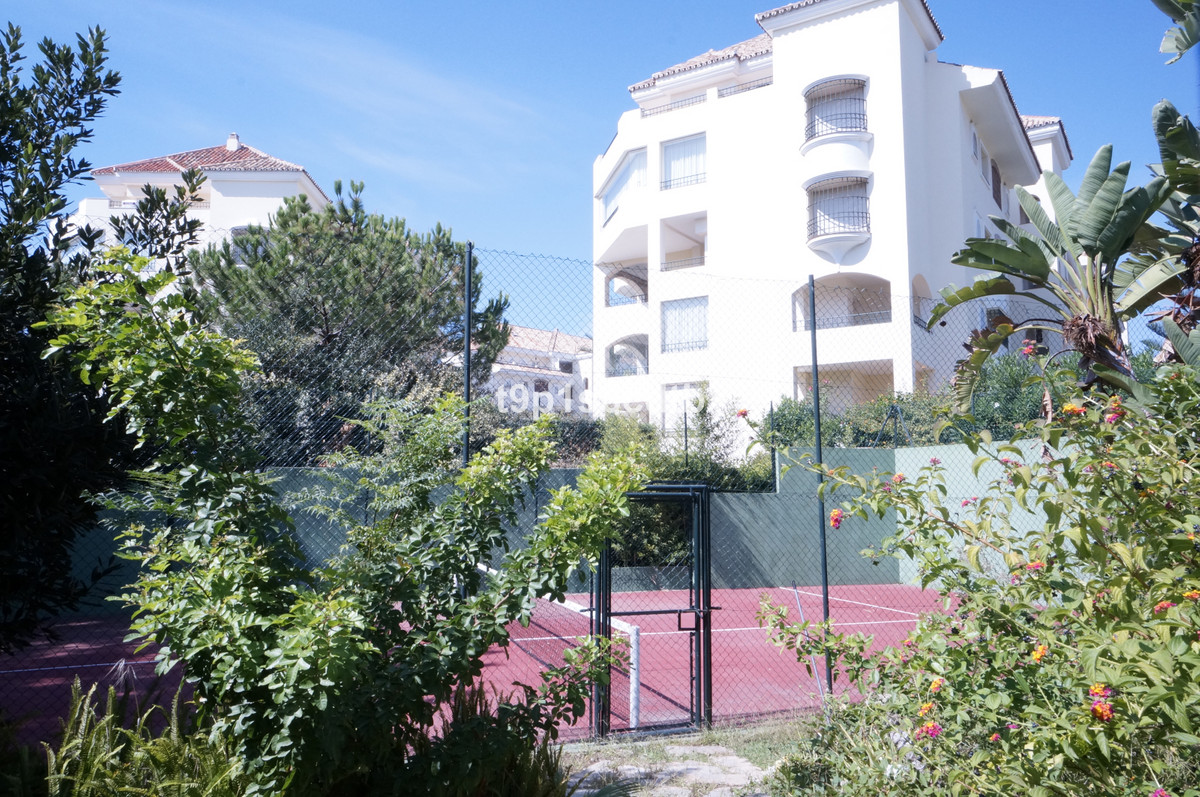 Penthouse in Elviria-44