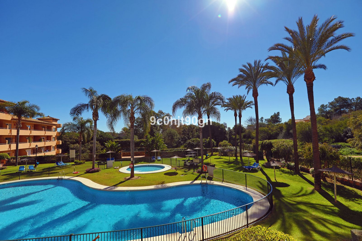 Tussenverdieping Appartement in Elviria-25