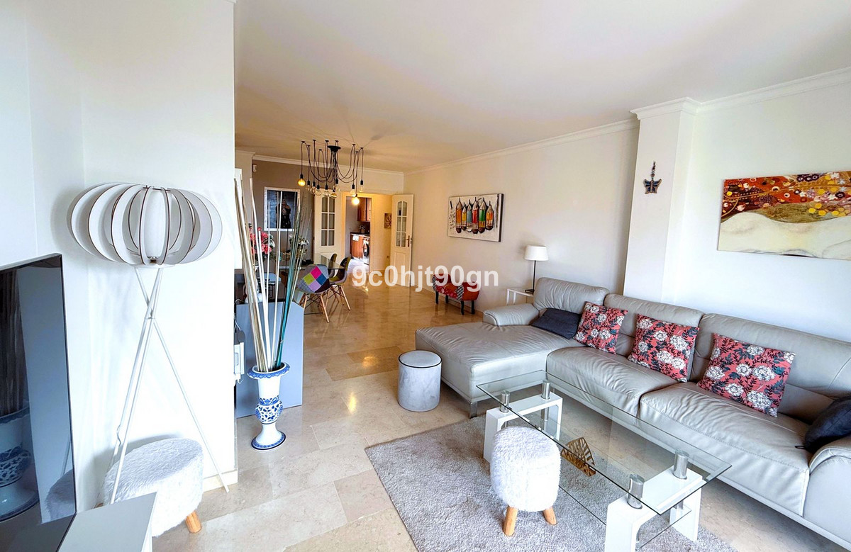 Tussenverdieping Appartement in Elviria-10