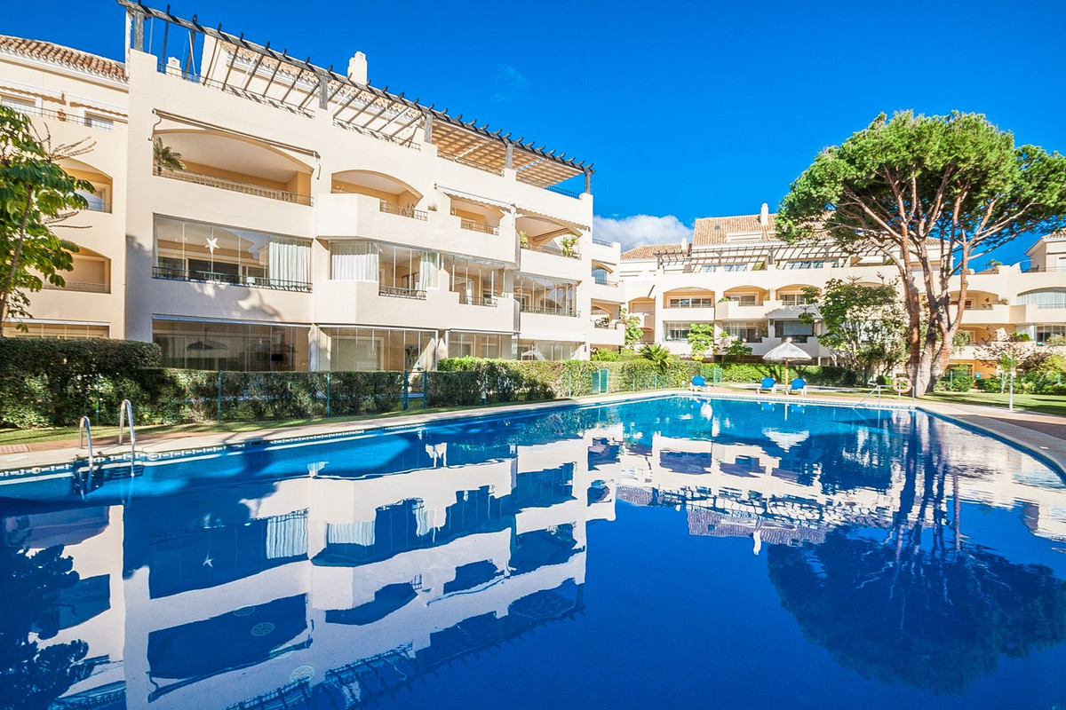 Tussenverdieping Appartement in Elviria-17