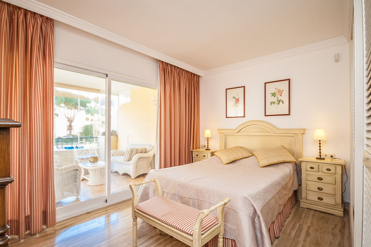 Tussenverdieping Appartement in Elviria-6