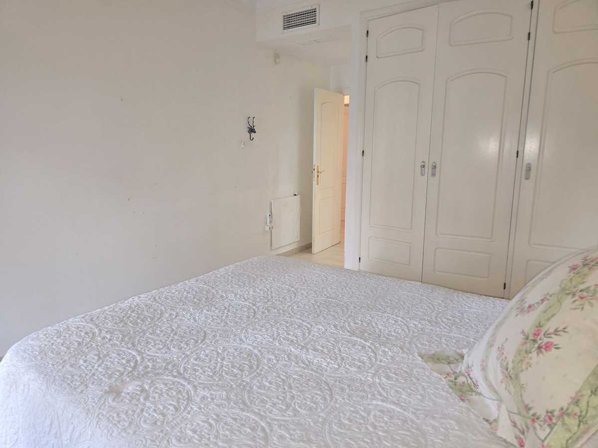 Begane grond appartement in Elviria-11