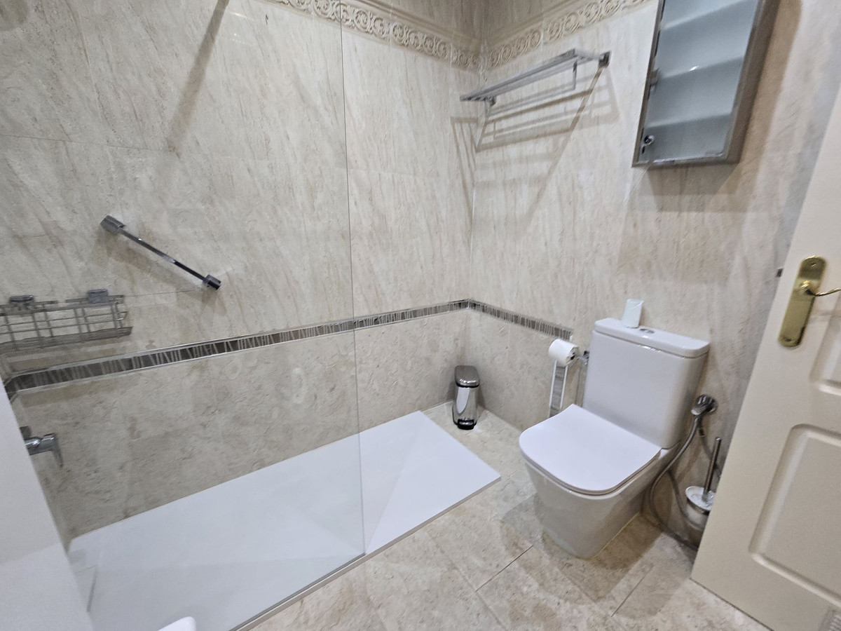 Begane grond appartement in Elviria-16