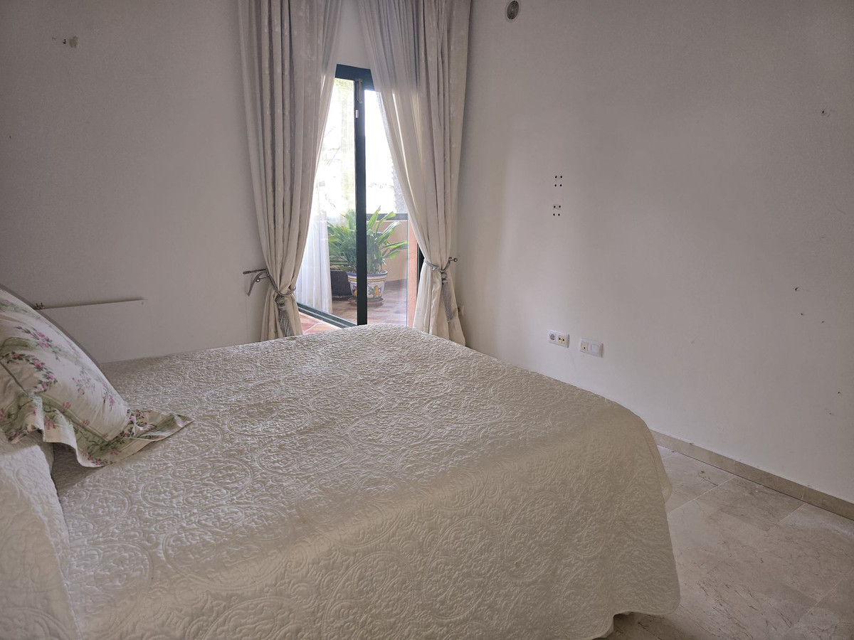 Begane grond appartement in Elviria-21