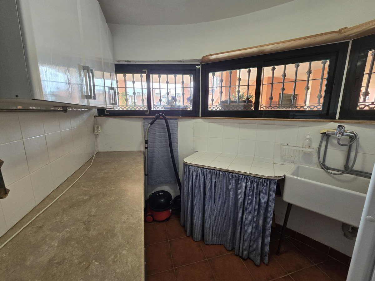 Begane grond appartement in Elviria-23
