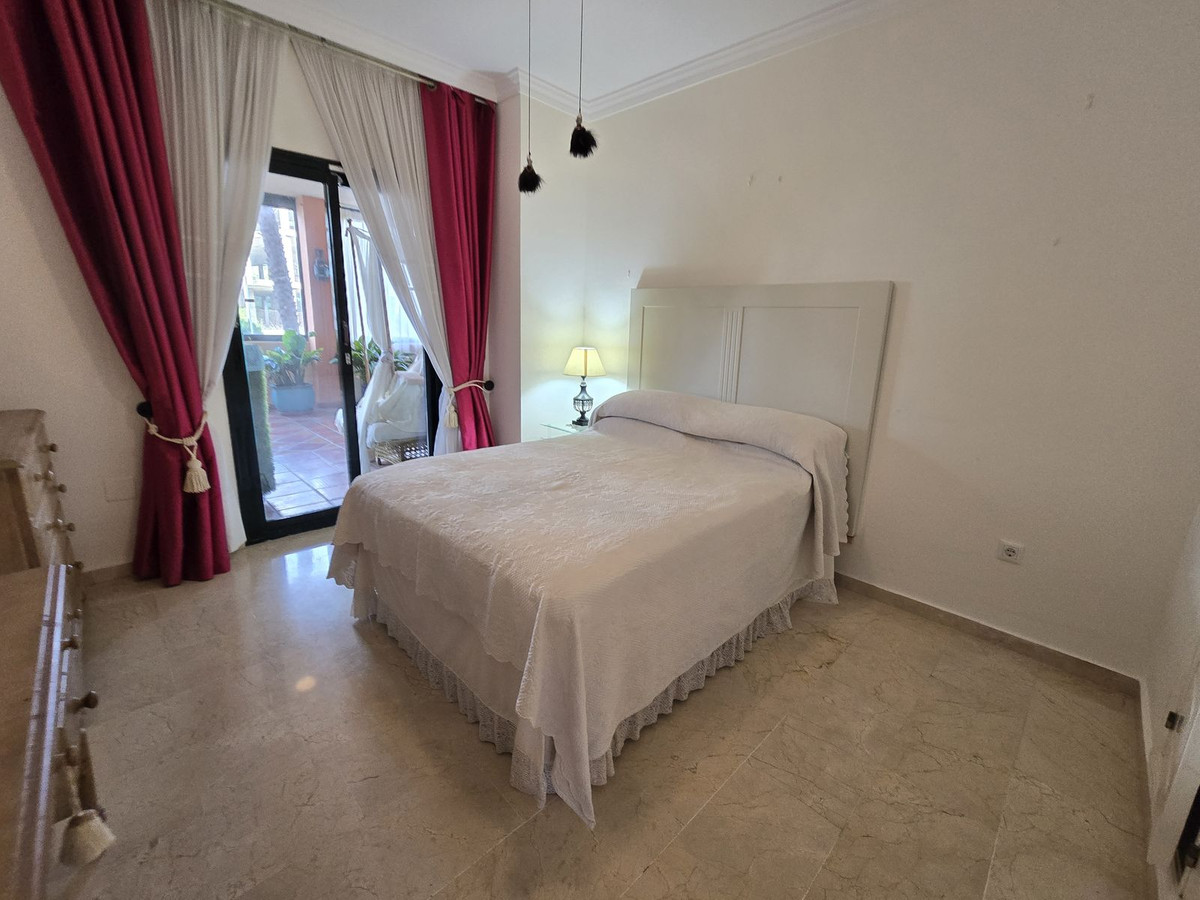 Begane grond appartement in Elviria-9