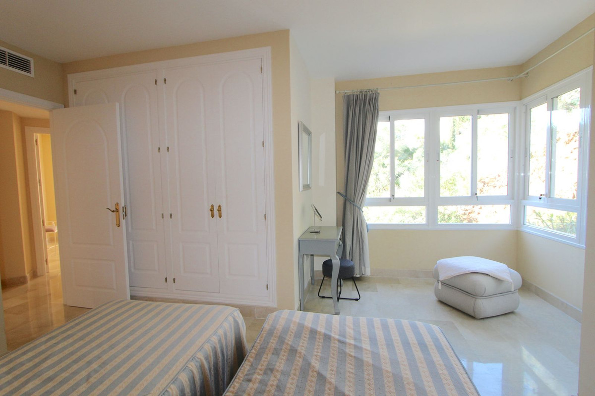 Tussenverdieping Appartement in Elviria-25