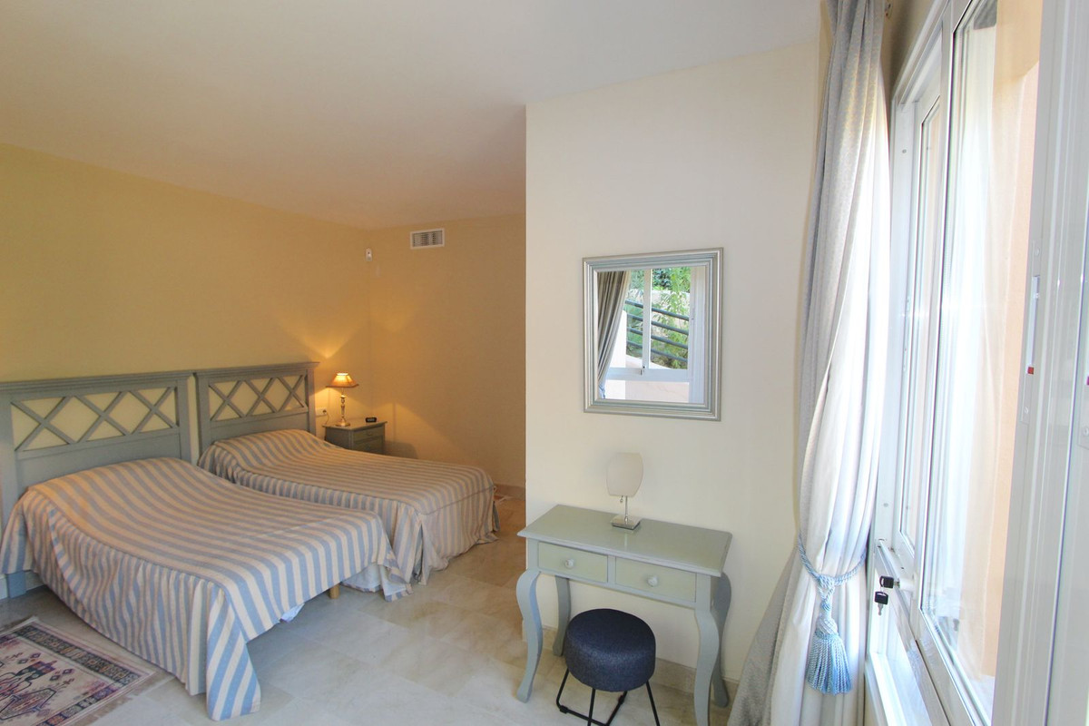 Tussenverdieping Appartement in Elviria-26