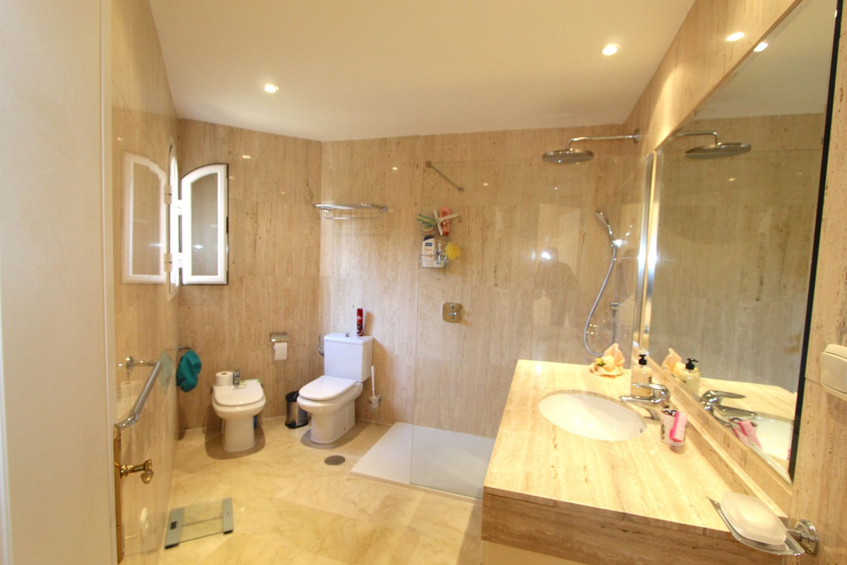 Tussenverdieping Appartement in Elviria-27