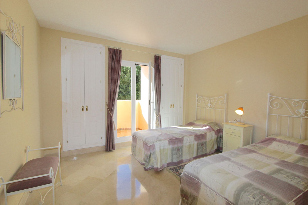 Tussenverdieping Appartement in Elviria-28