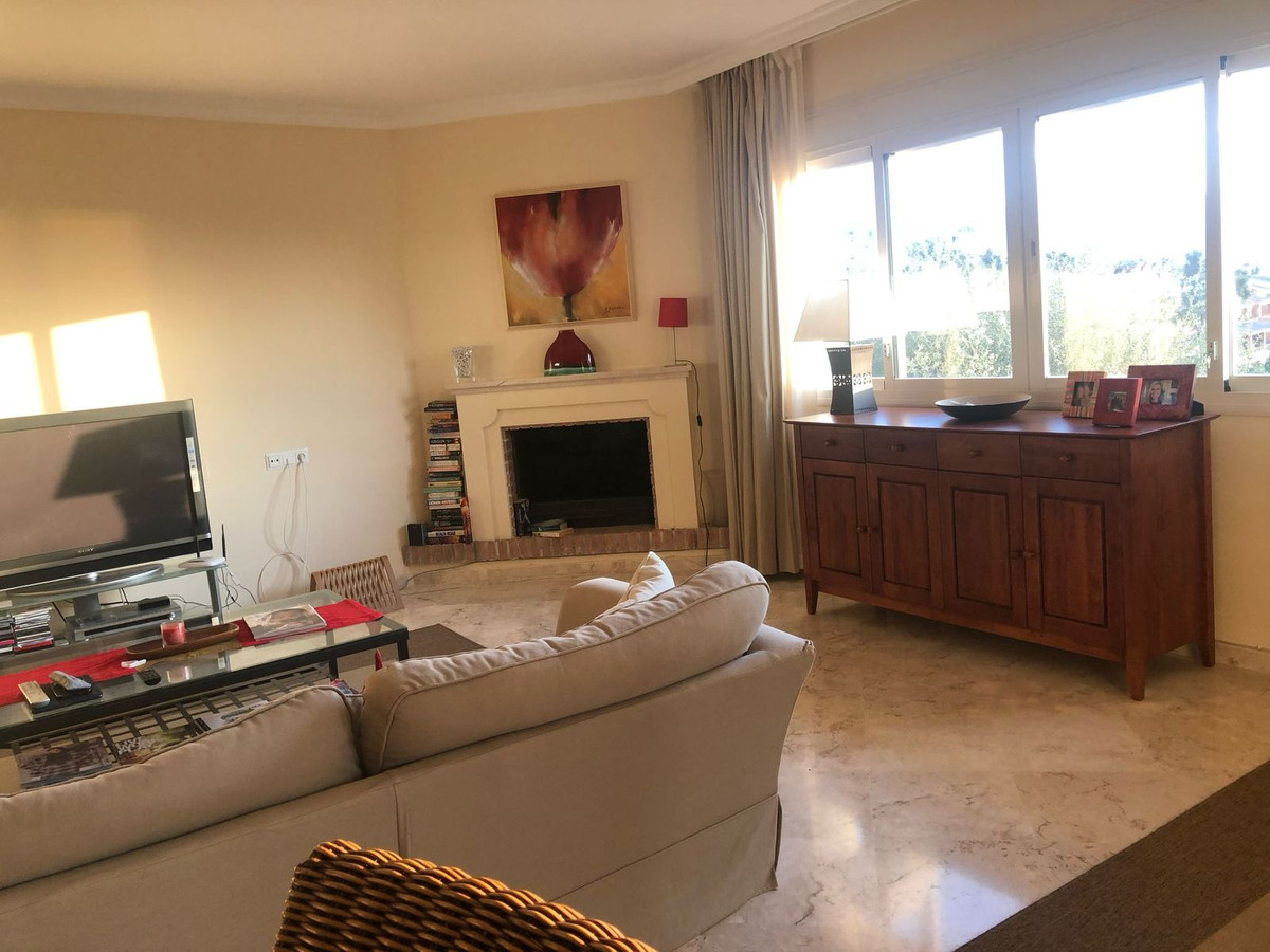 Tussenverdieping Appartement in Elviria-22