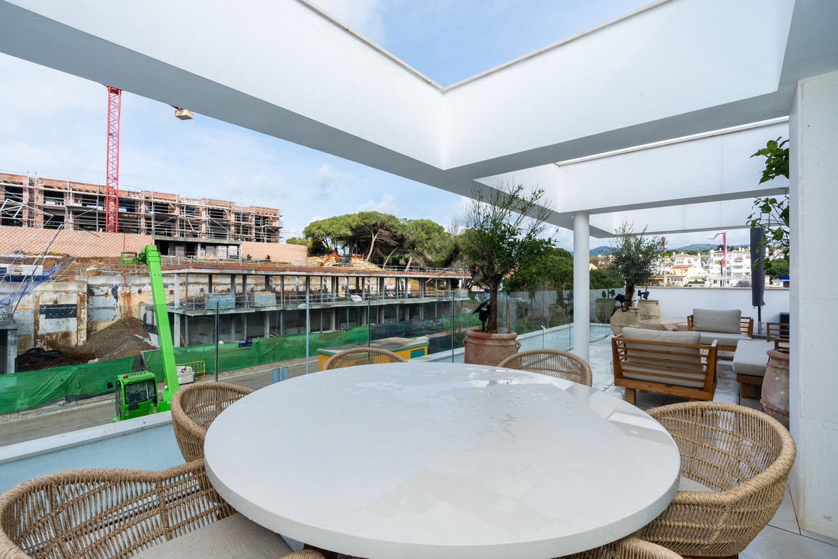 Penthouse in Elviria-21