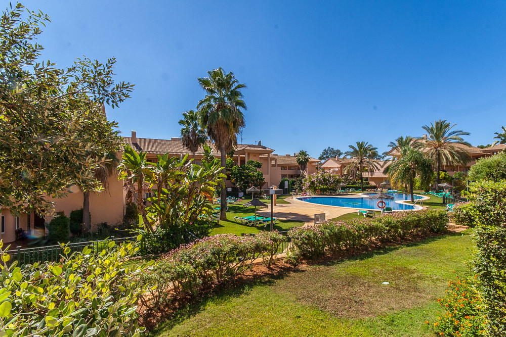 Appartement te koop in Elviria | 3 slaapkamers H5018326