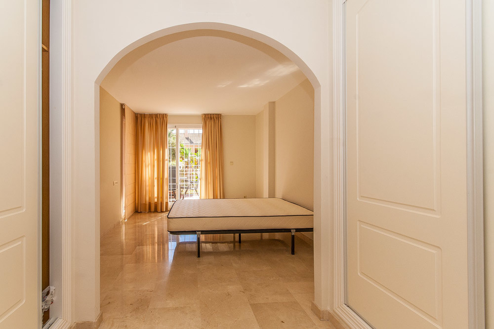 Appartement te koop in Elviria | 3 slaapkamers H5018326