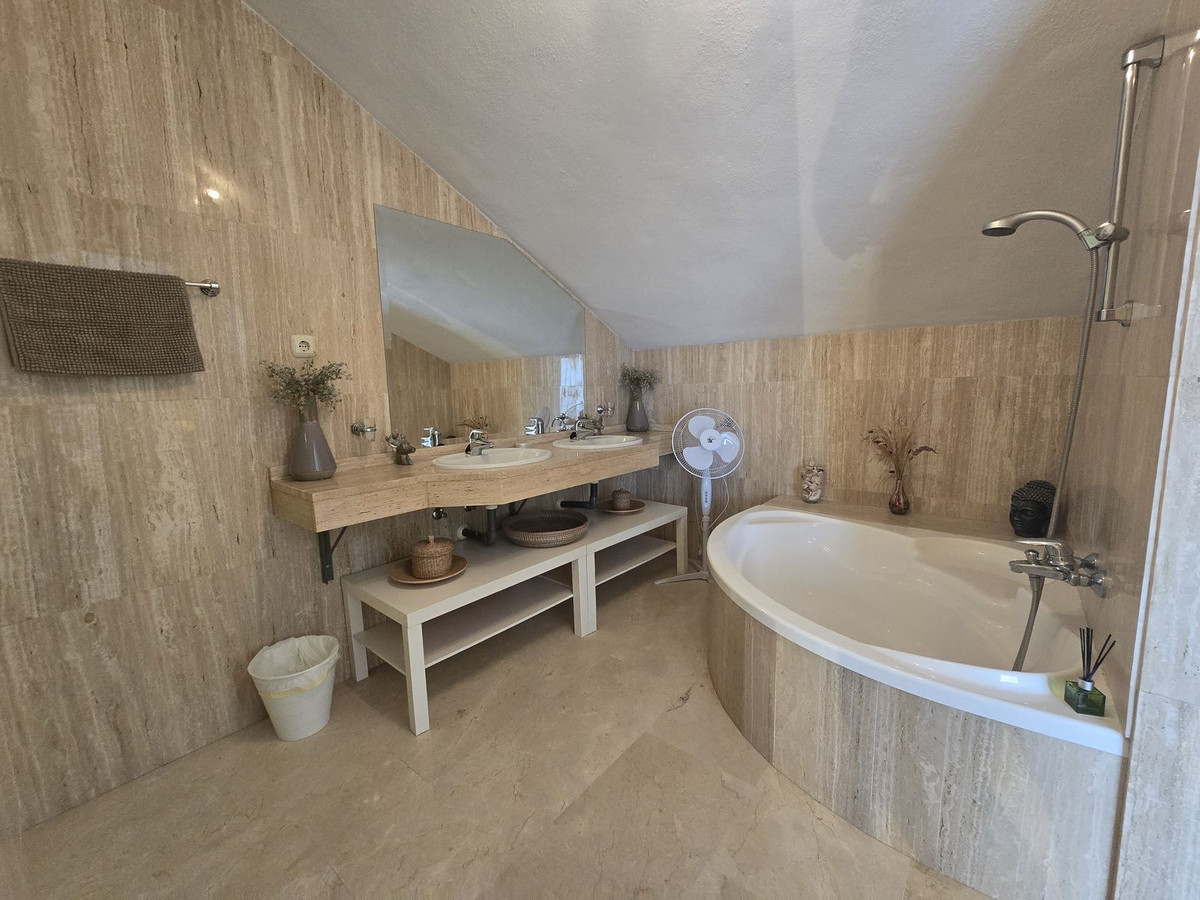 Penthouse Duplex te koop in Elviria | 2 slaapkamers H5020513