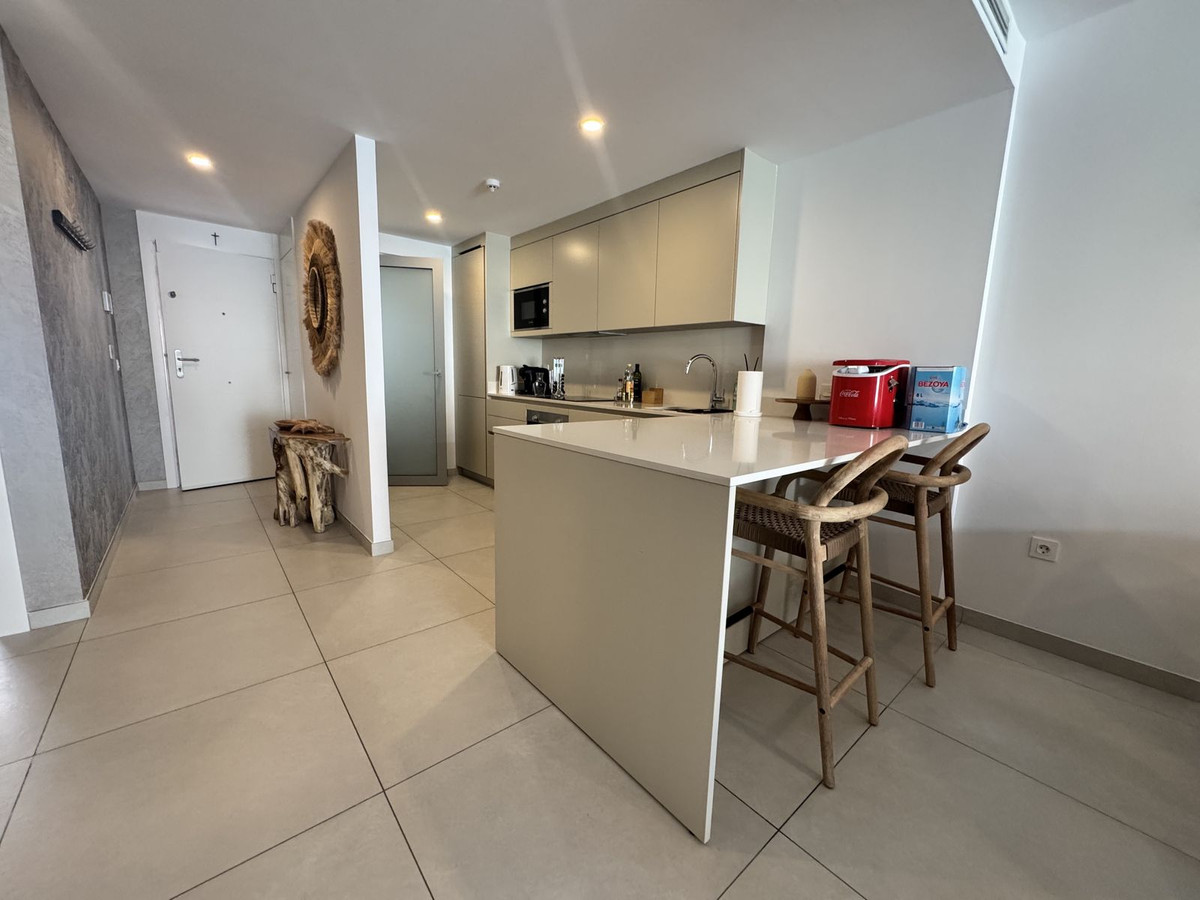 Tussenverdieping Appartement in Elviria-5