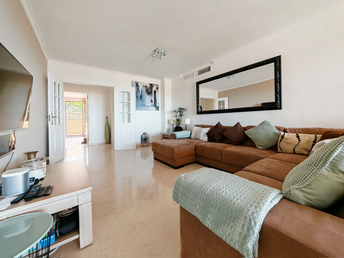 Tussenverdieping Appartement in Elviria-3