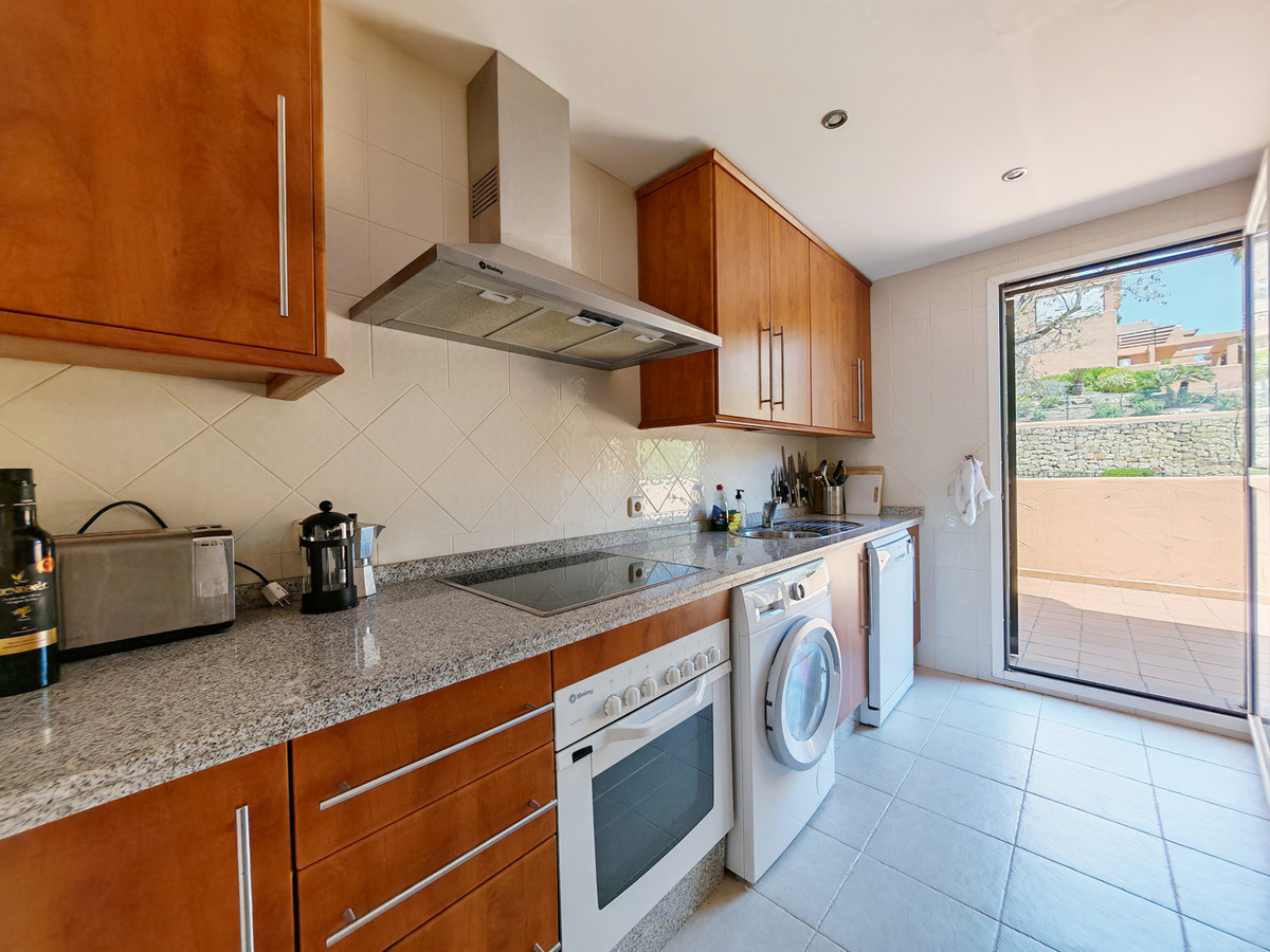 Tussenverdieping Appartement in Elviria-5