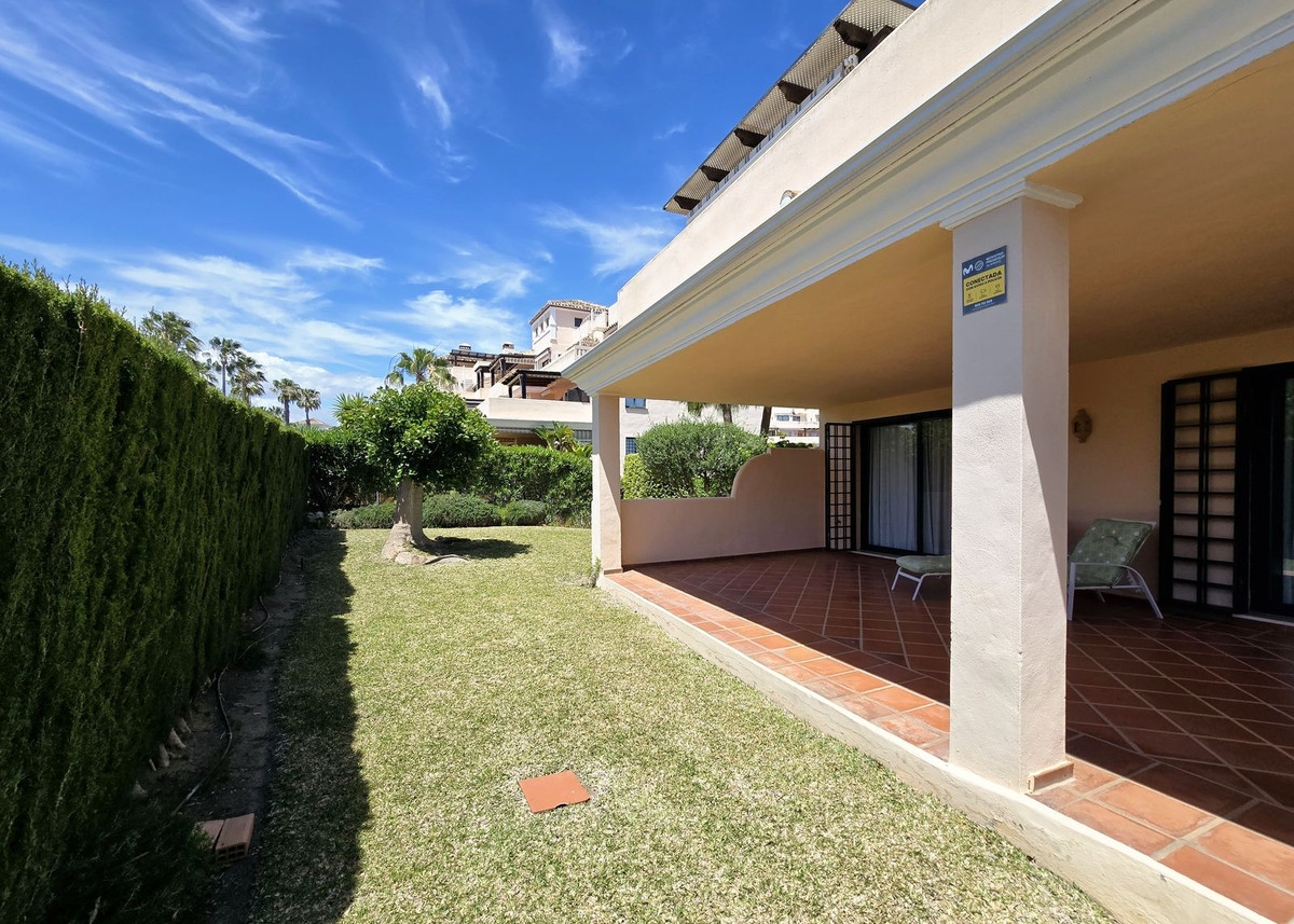 Begane grond appartement in Elviria-24