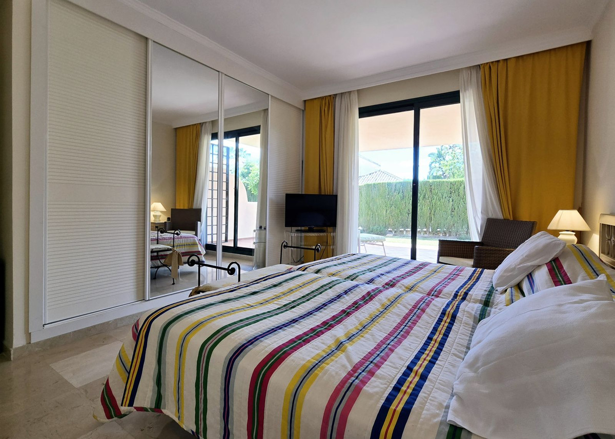 Begane grond appartement in Elviria-27