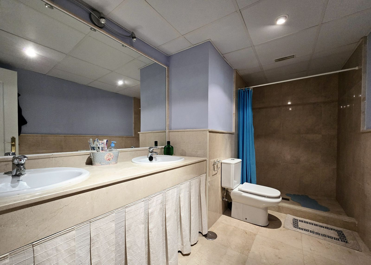 Begane grond appartement in Elviria-32
