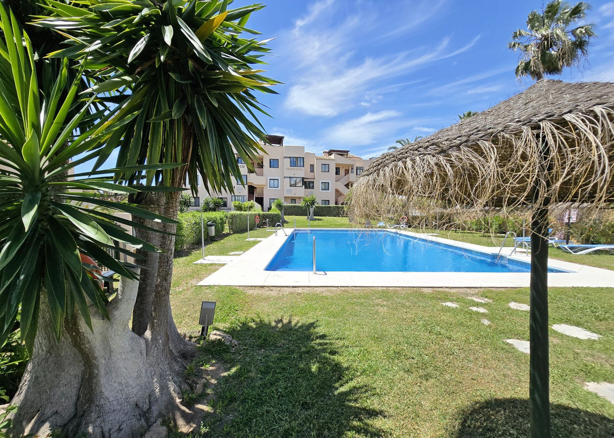 Begane grond appartement in Elviria-39