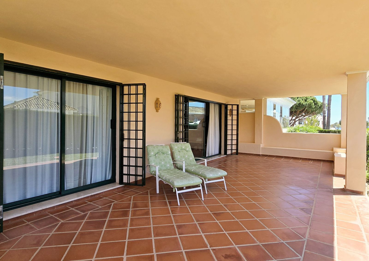 Begane grond appartement in Elviria-4