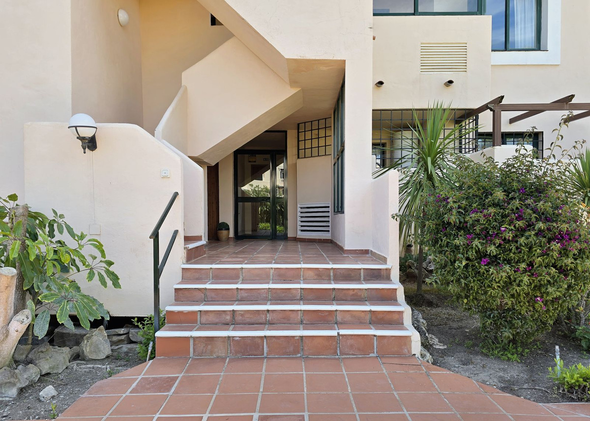 Begane grond appartement in Elviria-7