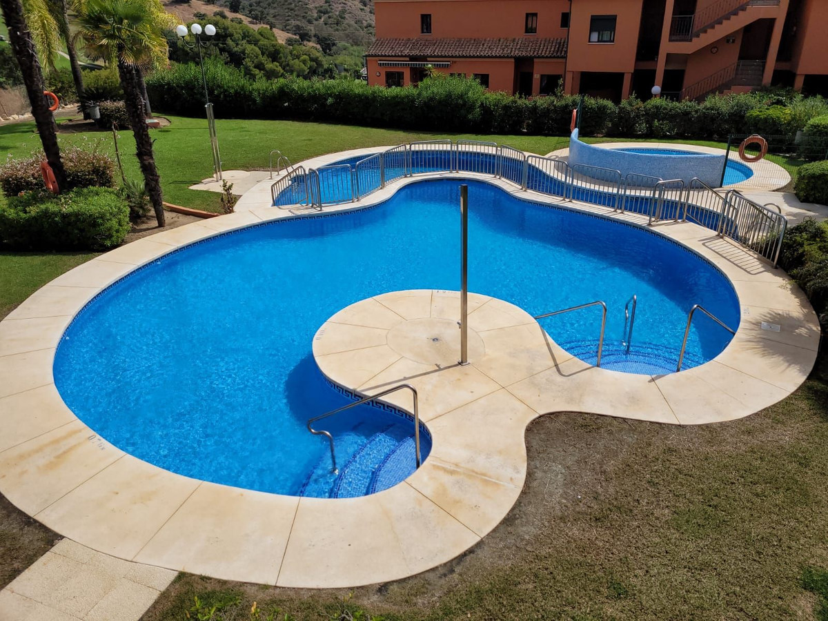 Duplex in Elviria-3