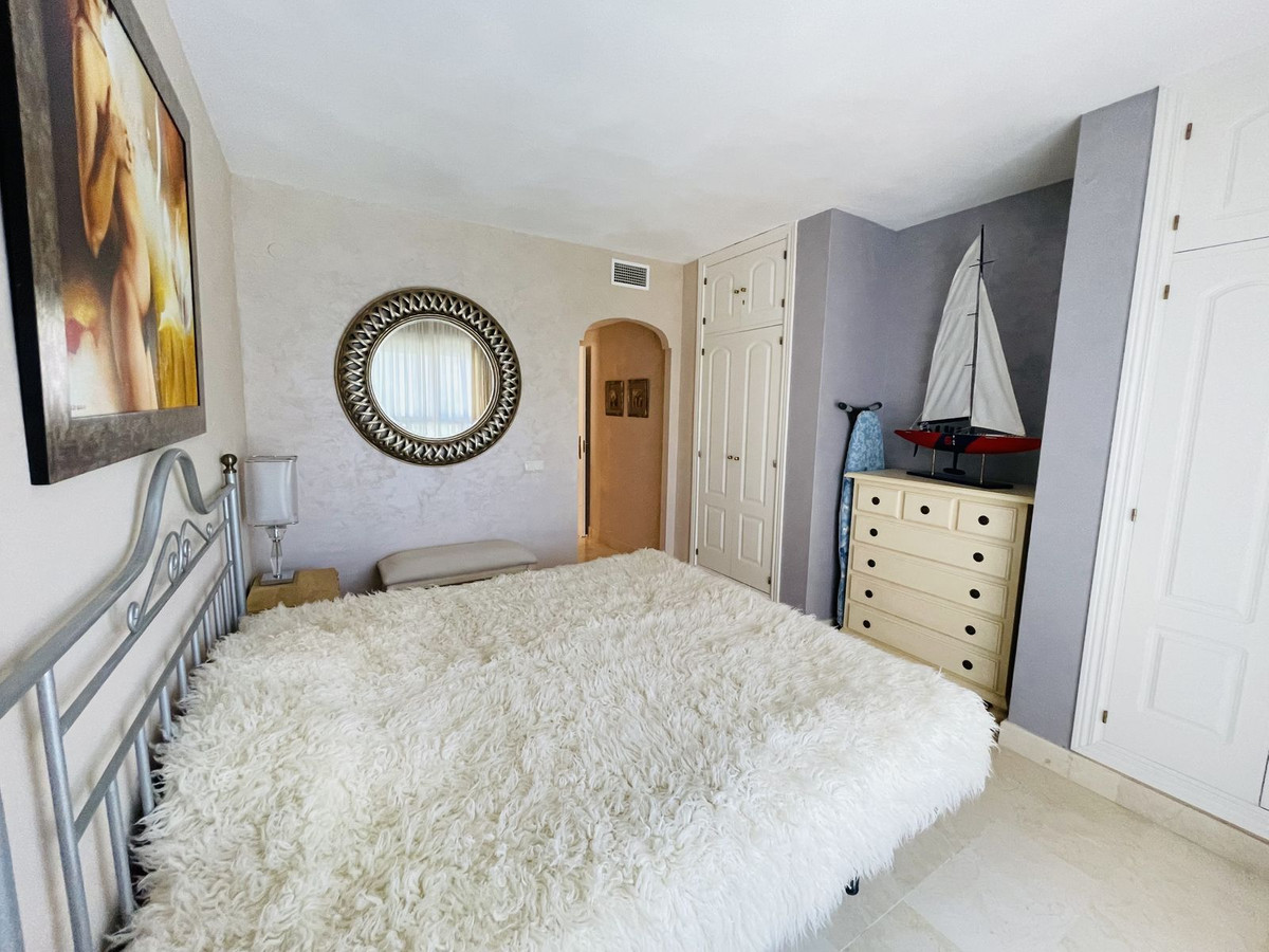 Tussenverdieping Appartement in Elviria-10